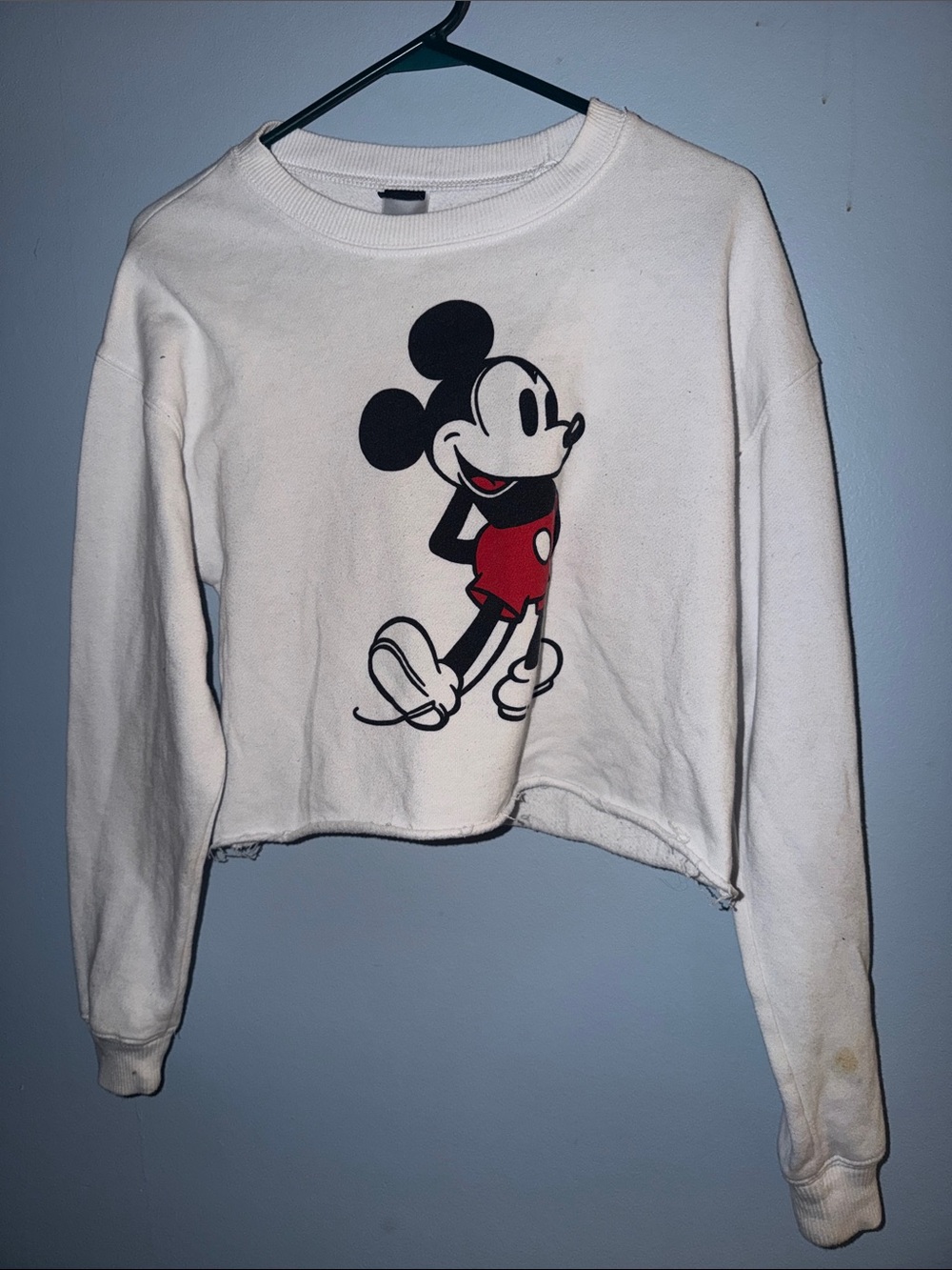 XS Disney land used White Mickey Graphic Cropped Sweatshirt - Women